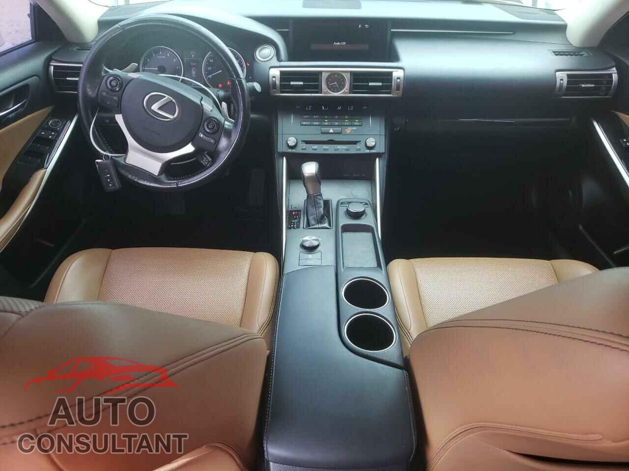 LEXUS IS 2016 - JTHBA1D26G5024628