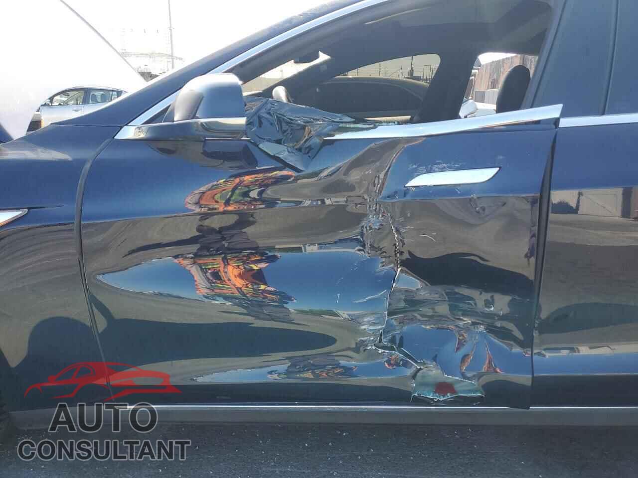 TESLA MODEL S 2015 - 5YJSA1S17FF081414