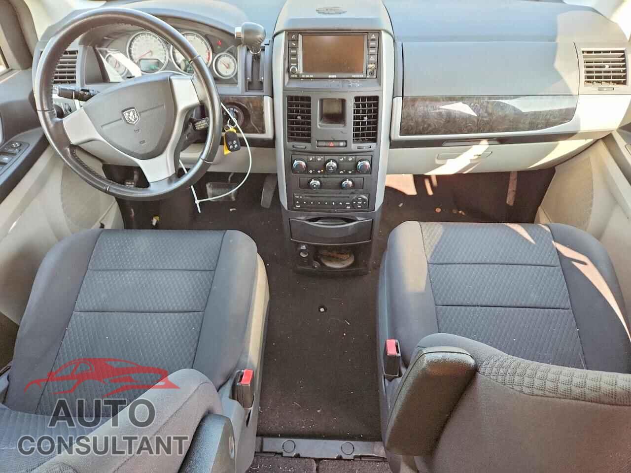 DODGE CARAVAN 2010 - 2D4RN6DX5AR336420