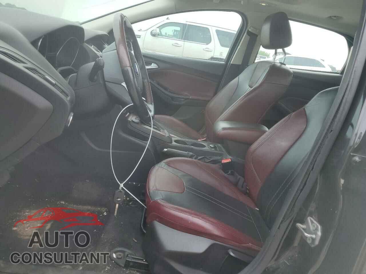 FORD FOCUS 2012 - 1FAHP3F21CL380127