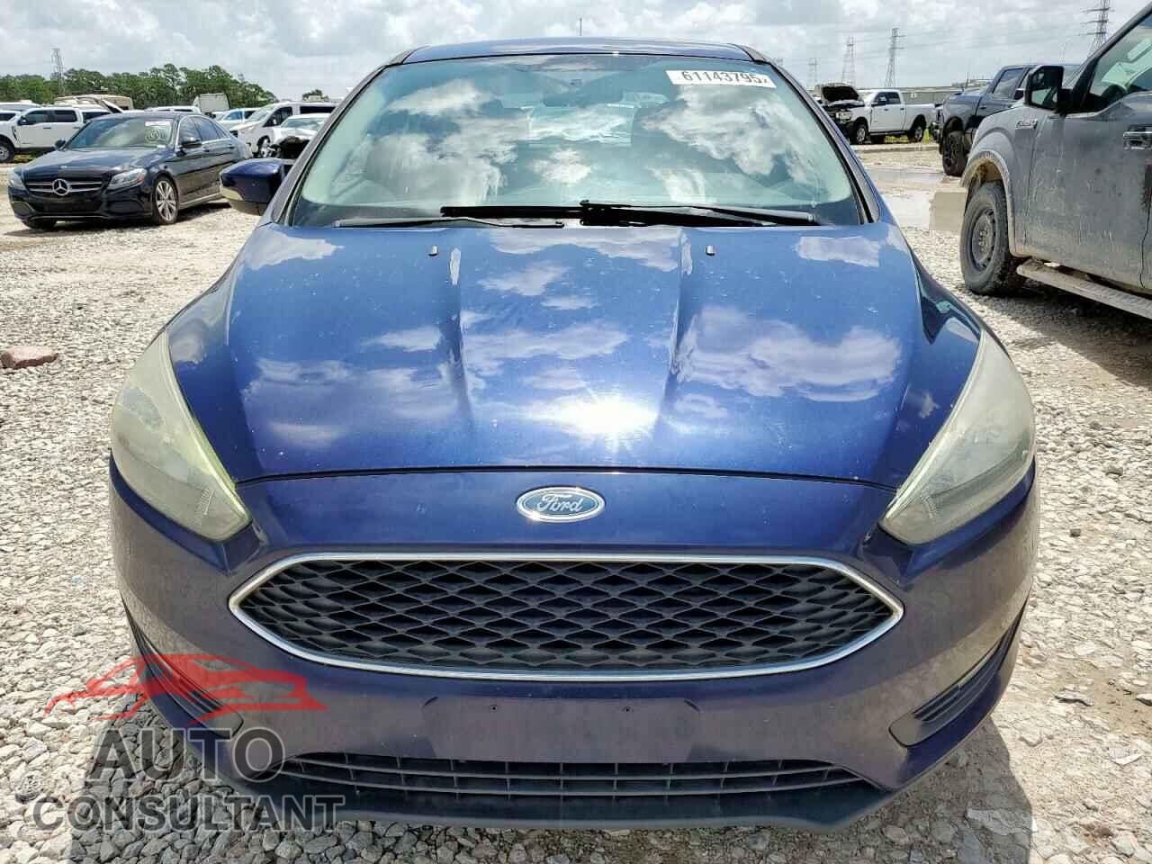 FORD FOCUS 2016 - 1FADP3K2XGL239258