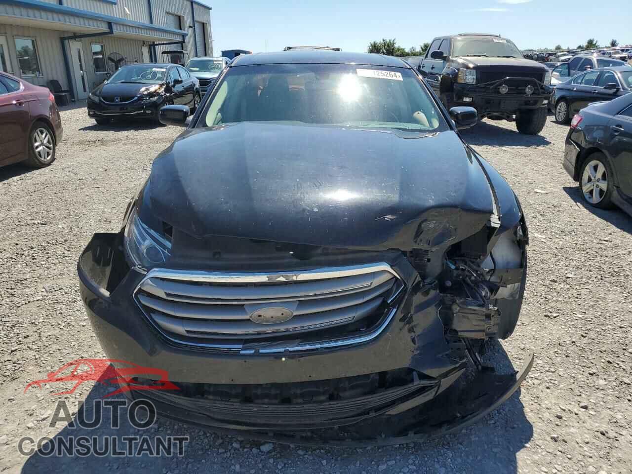 FORD TAURUS 2017 - 1FAHP2E89HG128951