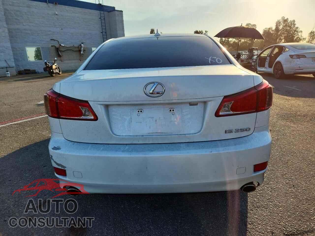 LEXUS IS 2013 - JTHBF5C28D5193183