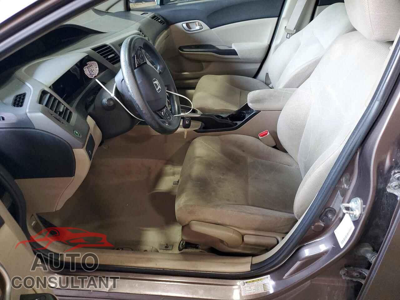HONDA CIVIC 2012 - 2HGFB2F52CH572112