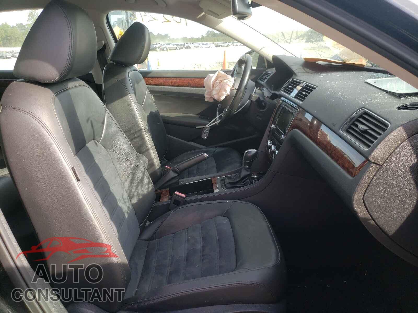 VOLKSWAGEN PASSAT 2012 - 1VWCN7A35CC064941