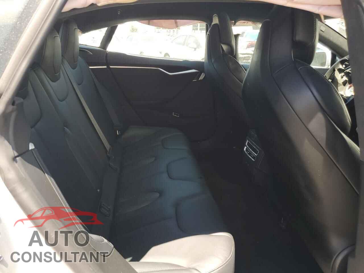 TESLA MODEL S 2017 - 5YJSA1E10HF203187