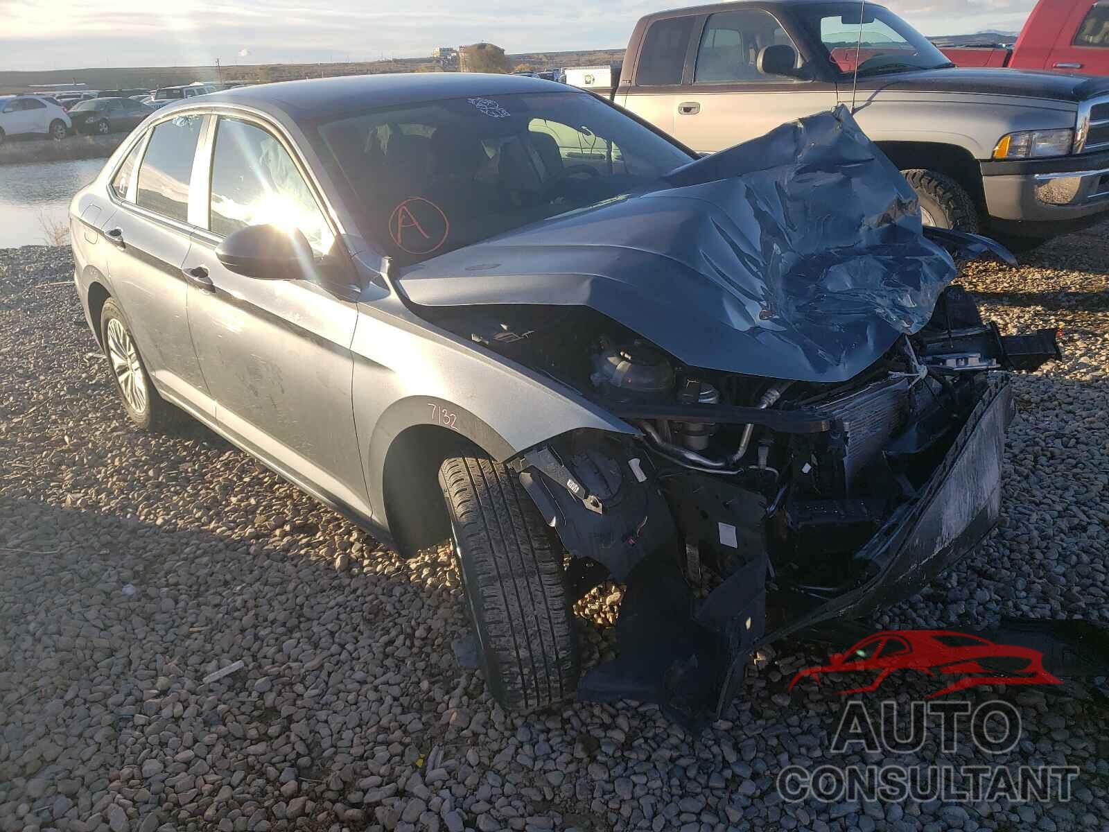 VOLKSWAGEN JETTA 2019 - 3VWCB7BU3KM275200