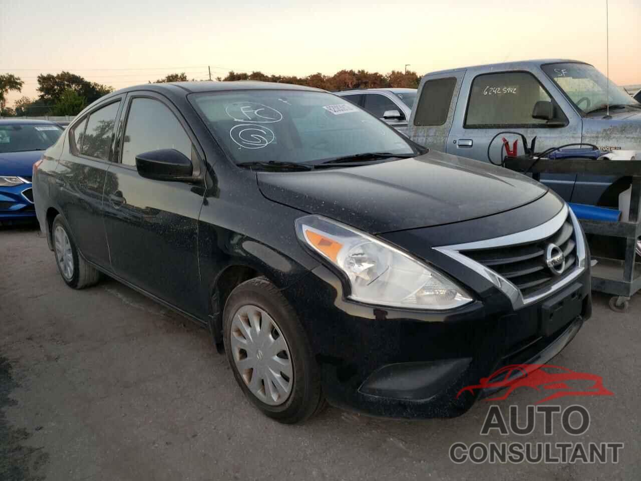 NISSAN VERSA 2018 - 3N1CN7AP3JL865149