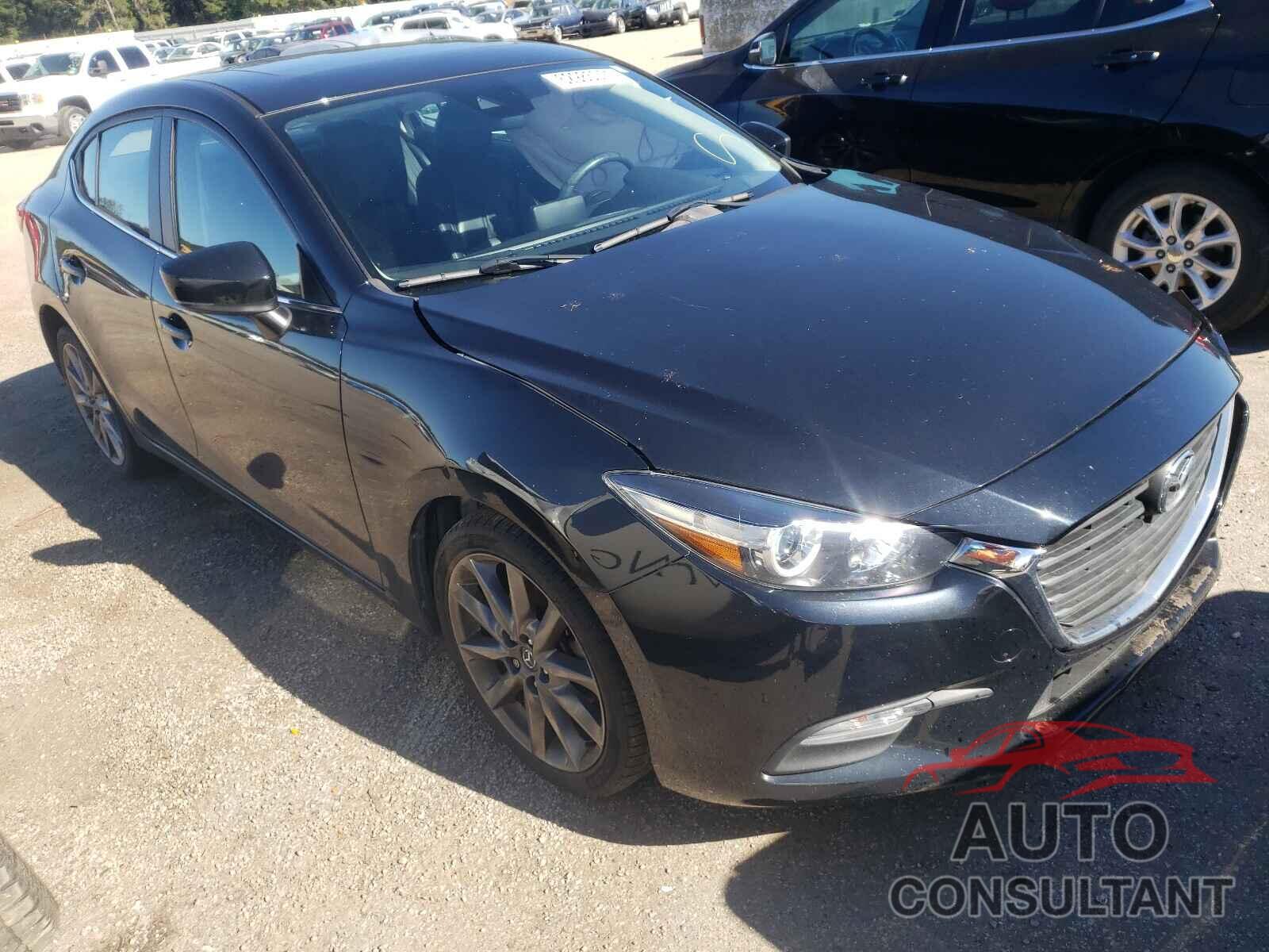 MAZDA 3 2018 - 3MZBN1V39JM258919