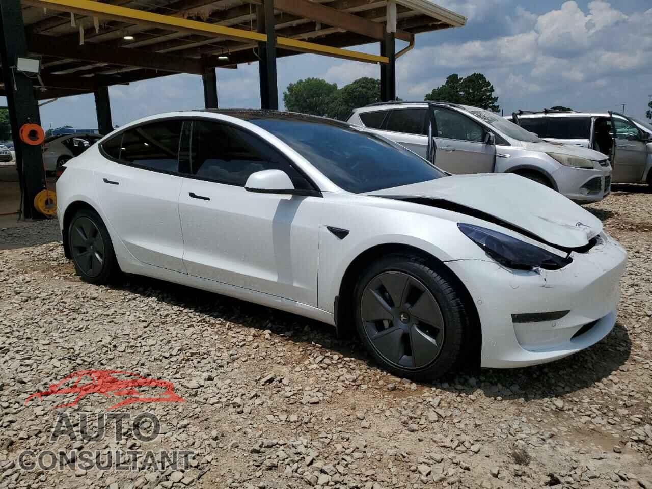 TESLA MODEL 3 2022 - 5YJ3E1EB0NF104592