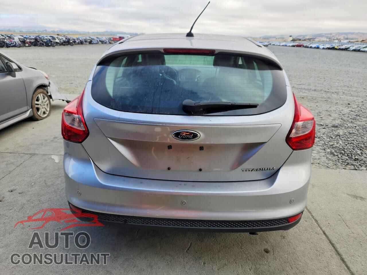 FORD FOCUS 2012 - 1FAHP3N23CL295341