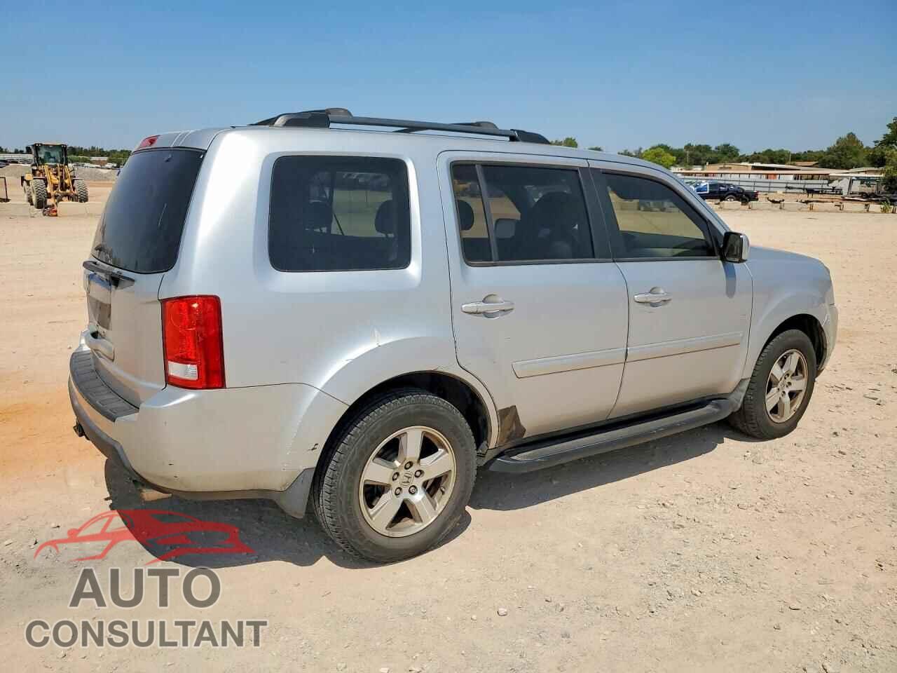 HONDA PILOT 2010 - 5FNYF3H56AB018301