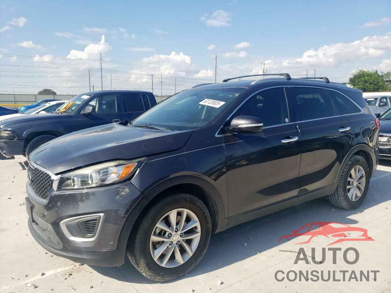 KIA SORENTO 2017 - 5XYPG4A33HG277015