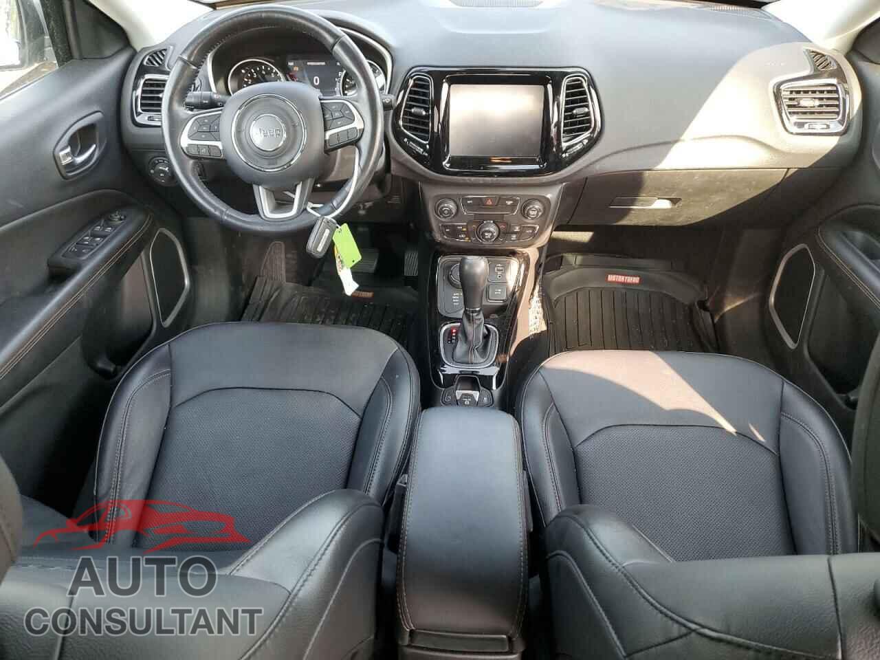 JEEP COMPASS 2020 - 3C4NJDCB5LT142598
