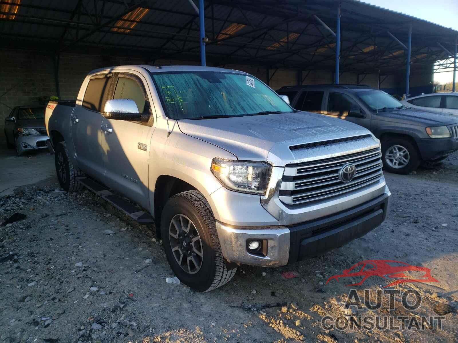 TOYOTA TUNDRA 2018 - 5TFHW5F18JX711775