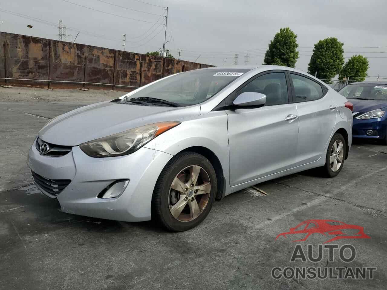 HYUNDAI ELANTRA 2013 - KMHDH4AE5DU666597