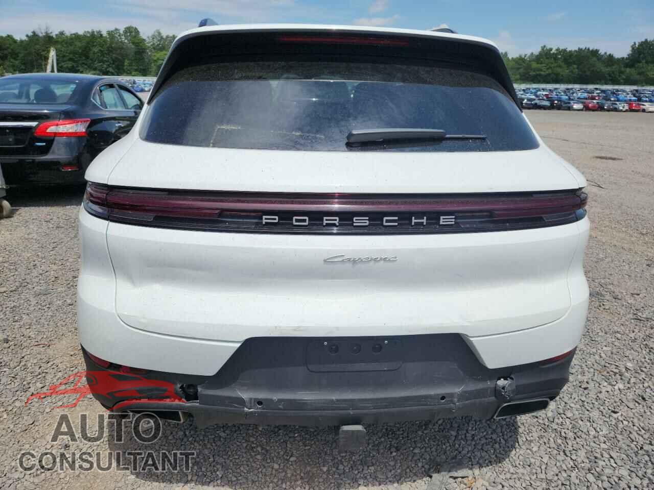 PORSCHE CAYENNE 2024 - WP1AA2AY8RDA04447