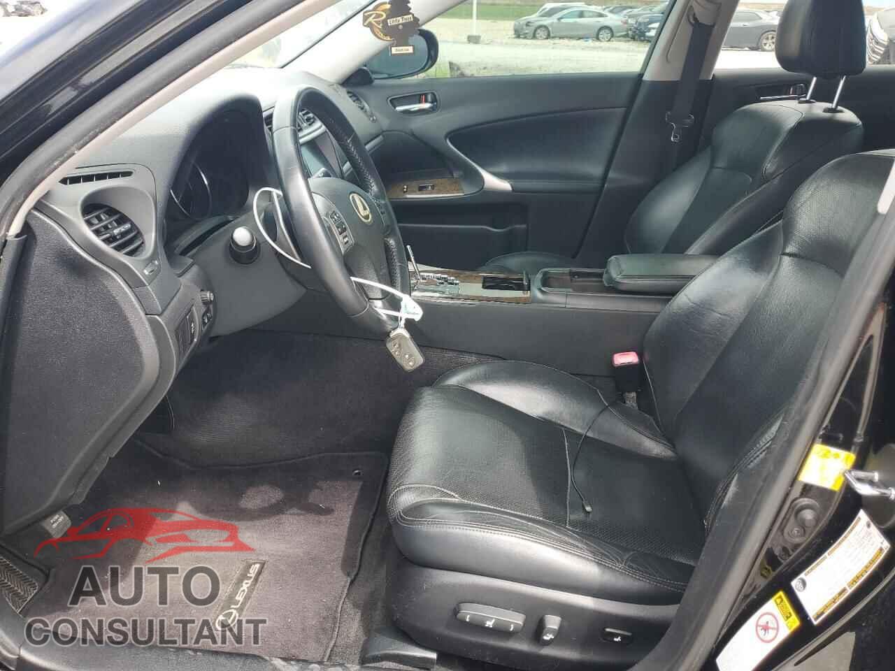 LEXUS IS 2013 - JTHBF5C23D5192846