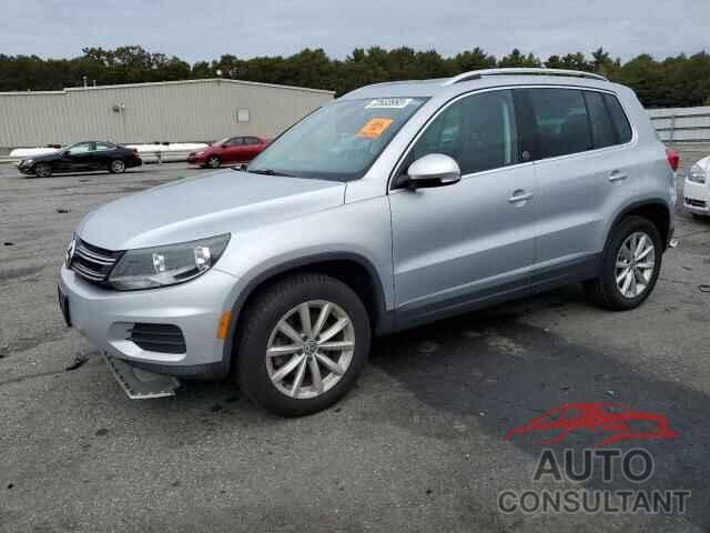 VOLKSWAGEN TIGUAN 2017 - WVGSV7AX4HK021413