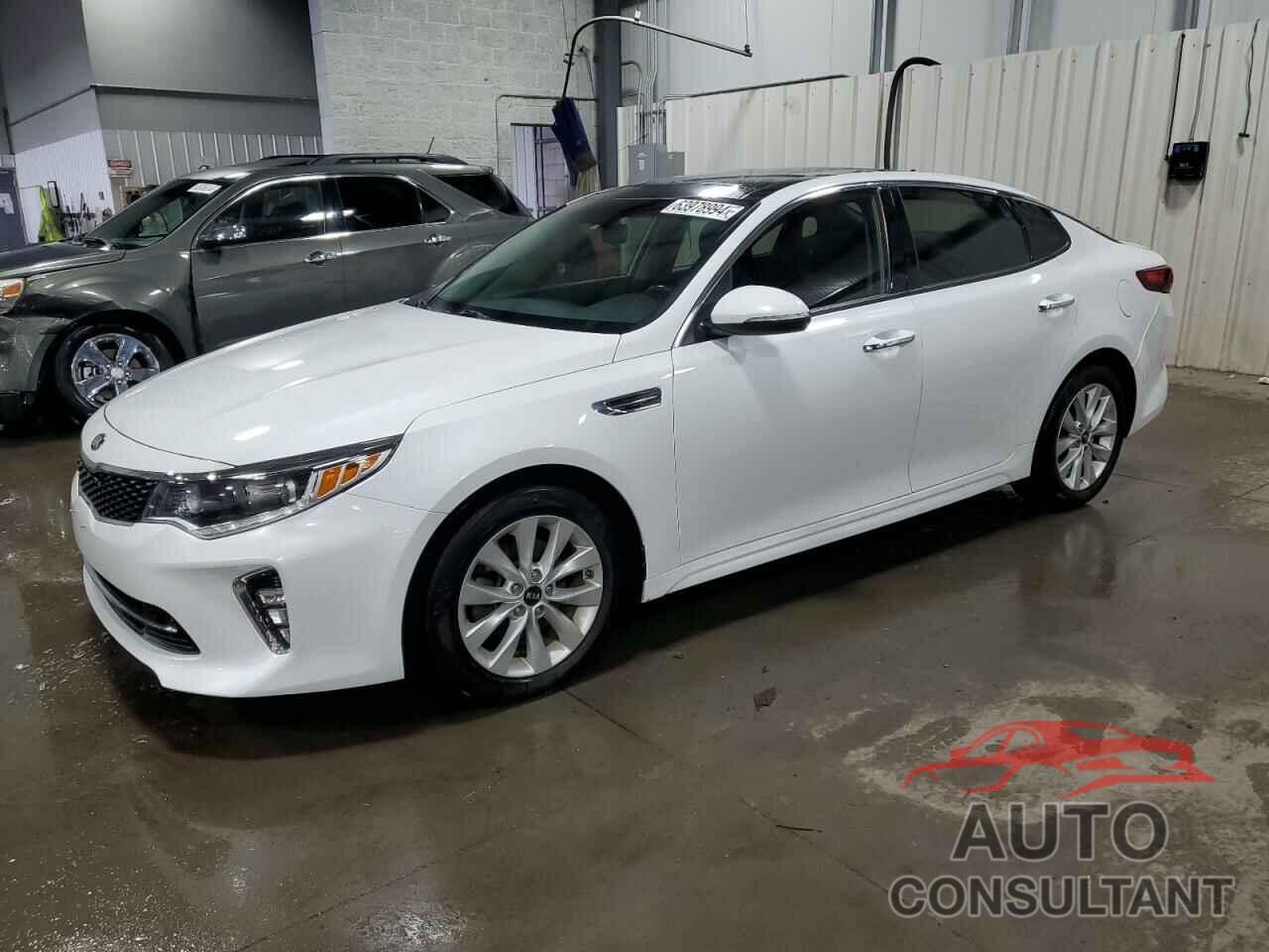 KIA OPTIMA 2018 - 5XXGT4L31JG215096