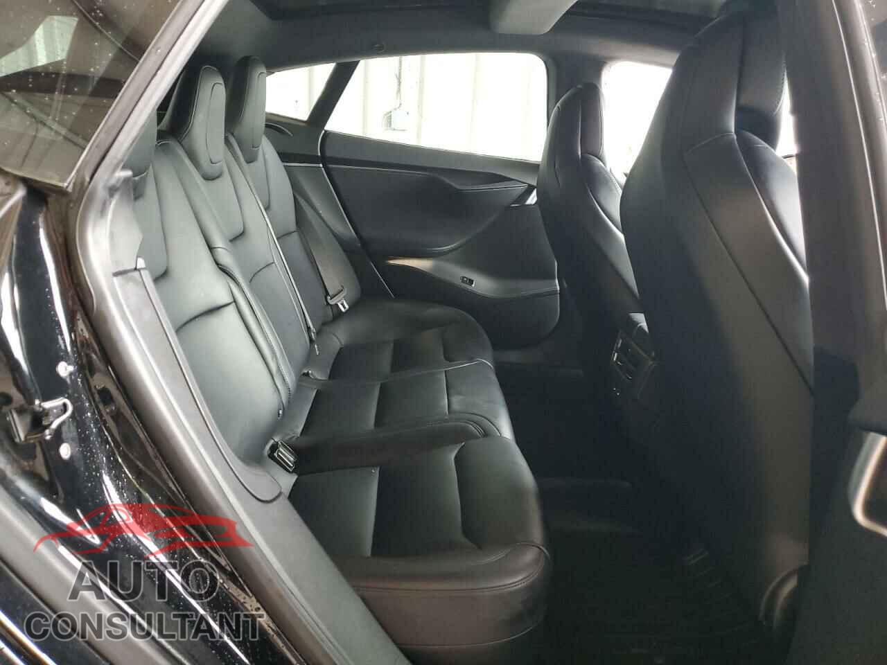 TESLA MODEL S 2018 - 5YJSA1E2XJF264190
