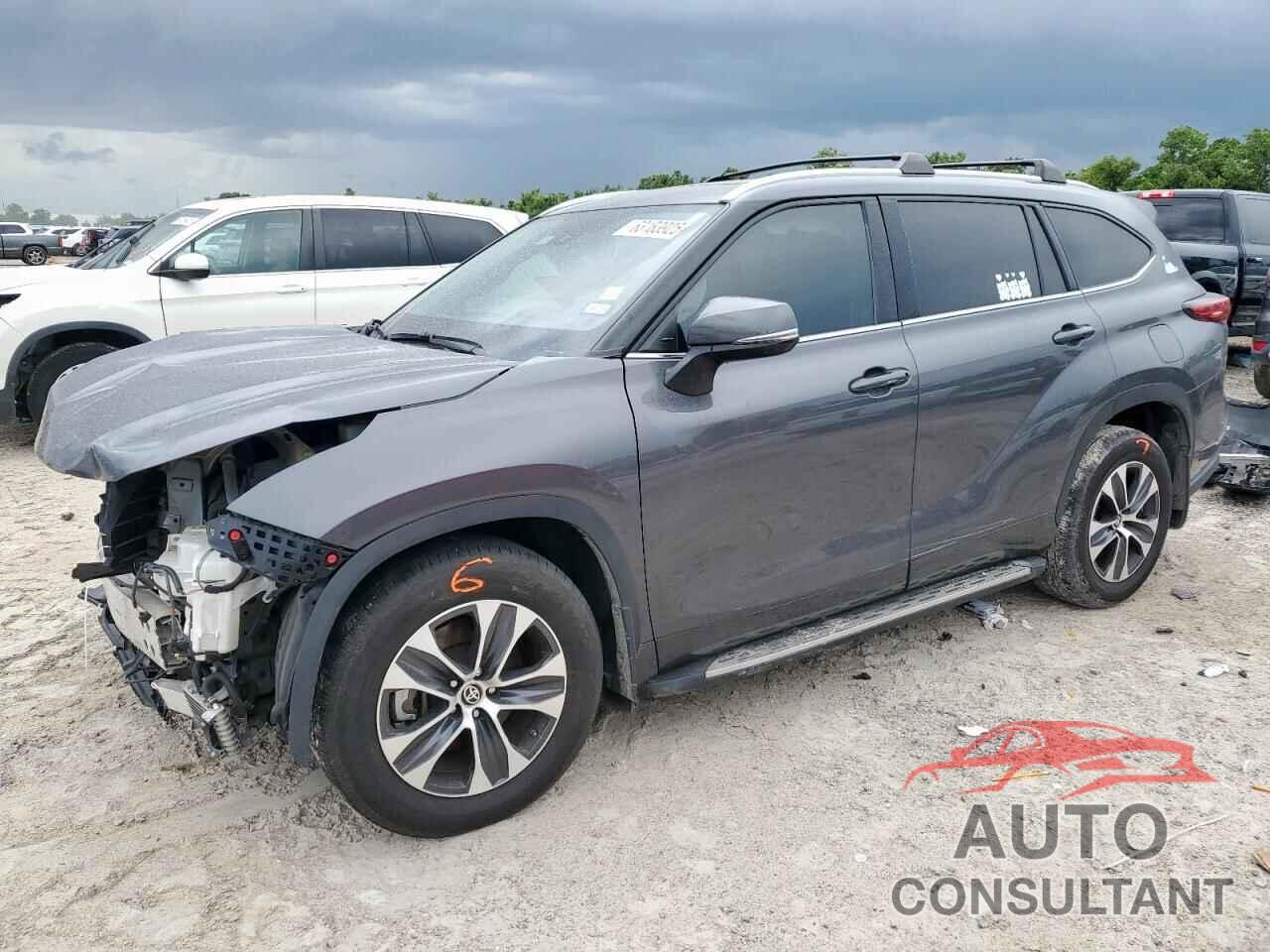 TOYOTA HIGHLANDER 2022 - 5TDGZRAH5NS557083