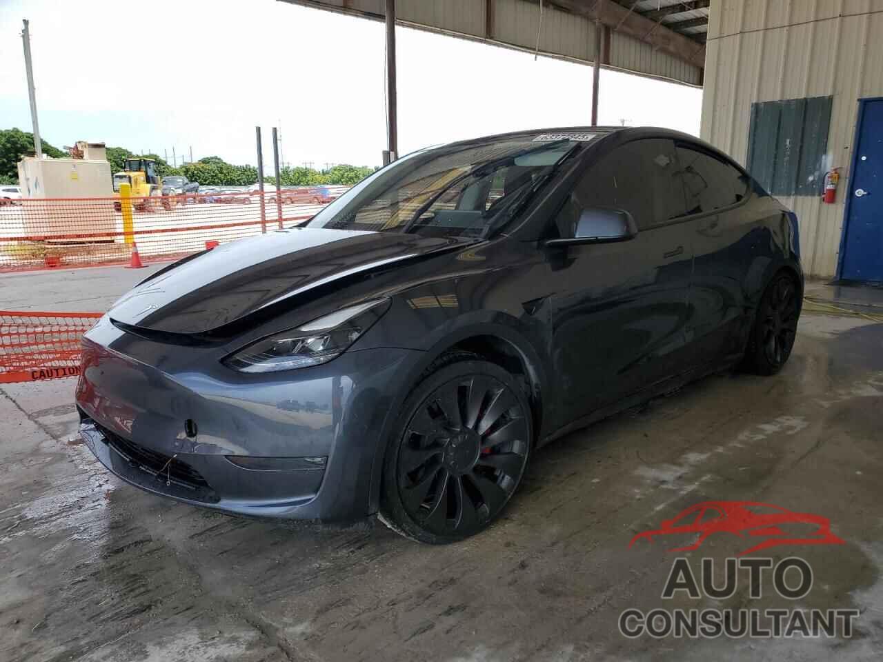 TESLA MODEL Y 2023 - 7SAYGDEF6PF939977