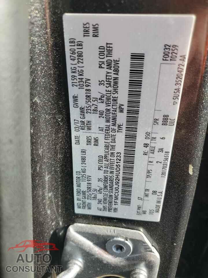 FORD ESCAPE 2017 - 1FMCU0J92HUD51233