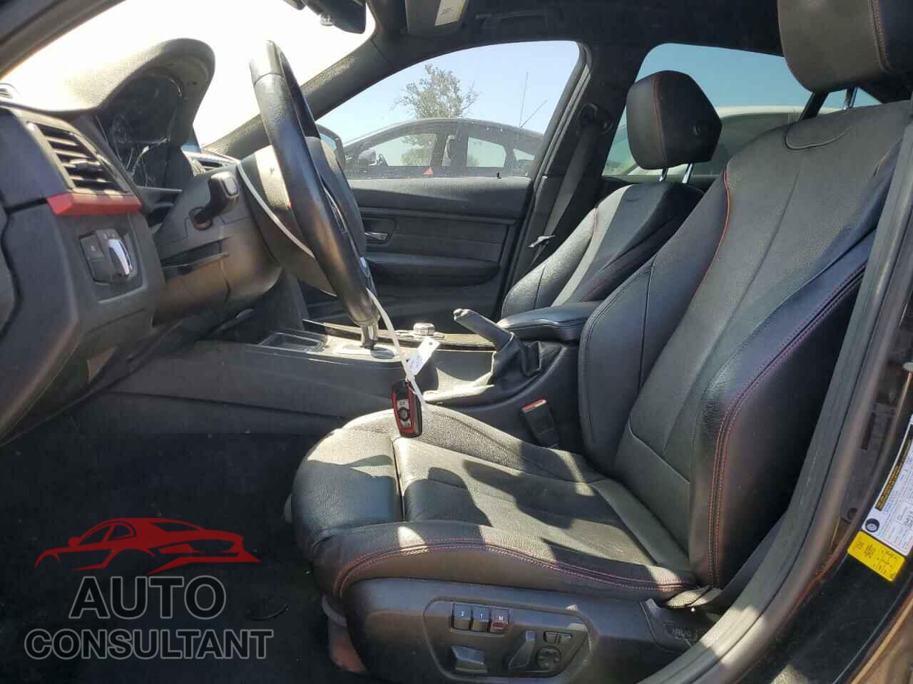 BMW 3 SERIES 2013 - WBA3C1C54DF434956