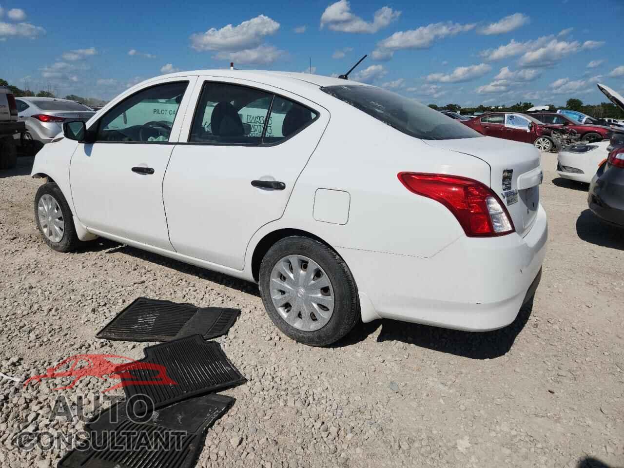NISSAN VERSA 2019 - 3N1CN7AP3KL875049