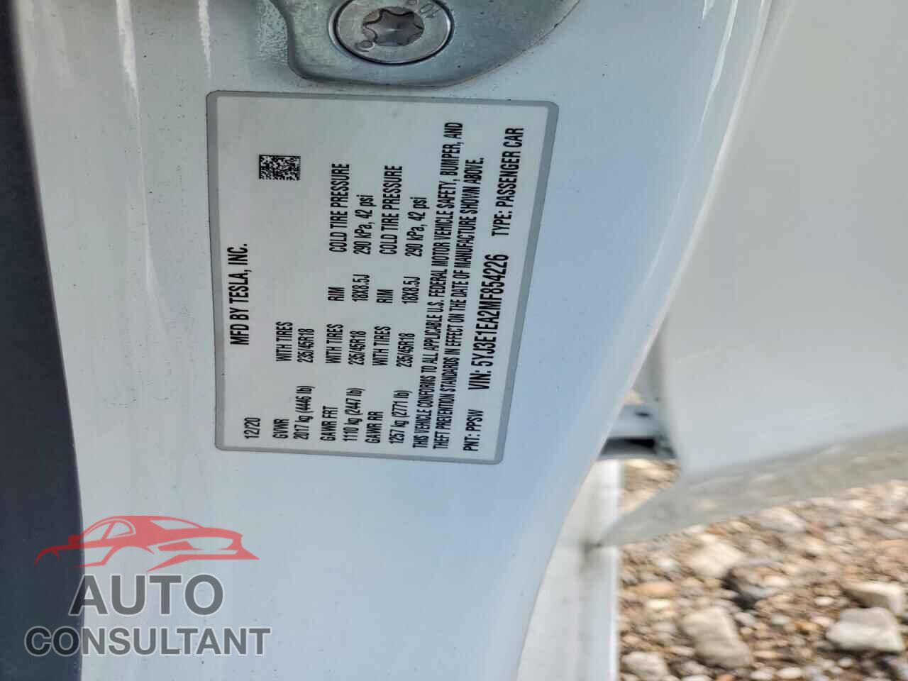 TESLA MODEL 3 2021 - 5YJ3E1EA2MF854226
