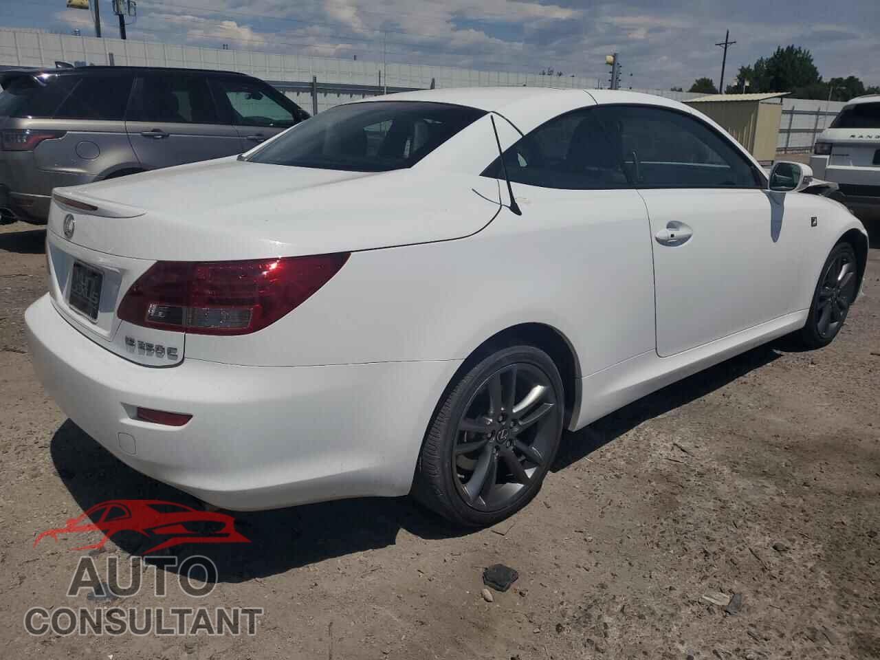 LEXUS IS 2015 - JTHFF2C2XF2531932
