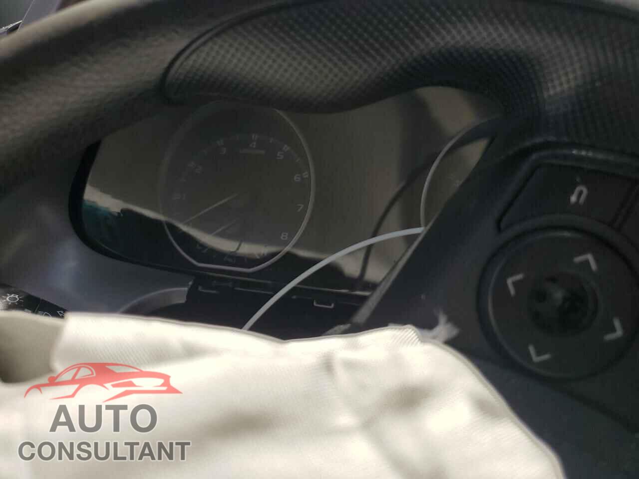 TOYOTA RAV4 2018 - 2T3ZFREV3JW426891
