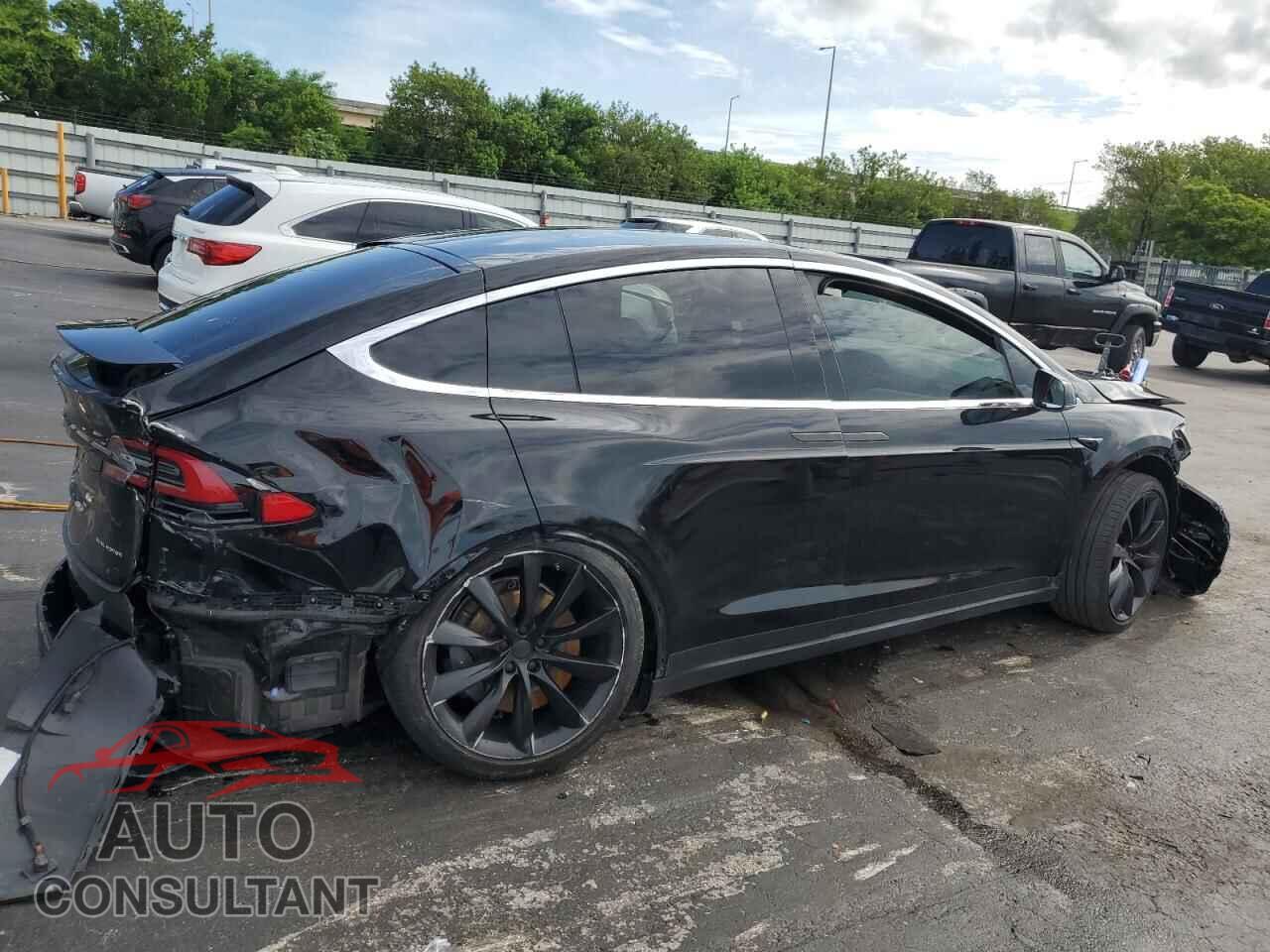 TESLA MODEL X 2020 - 5YJXCDE22LF297754