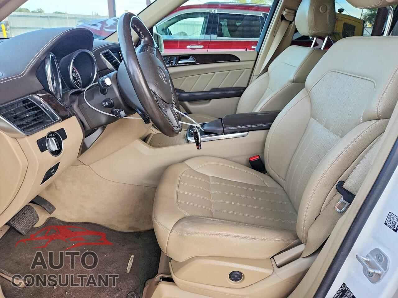 MERCEDES-BENZ GL-CLASS 2015 - 4JGDF6EE7FA614355
