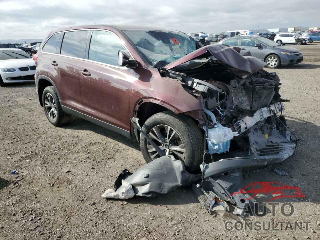 TOYOTA HIGHLANDER 2019 - 5TDBZRFH9KS700194