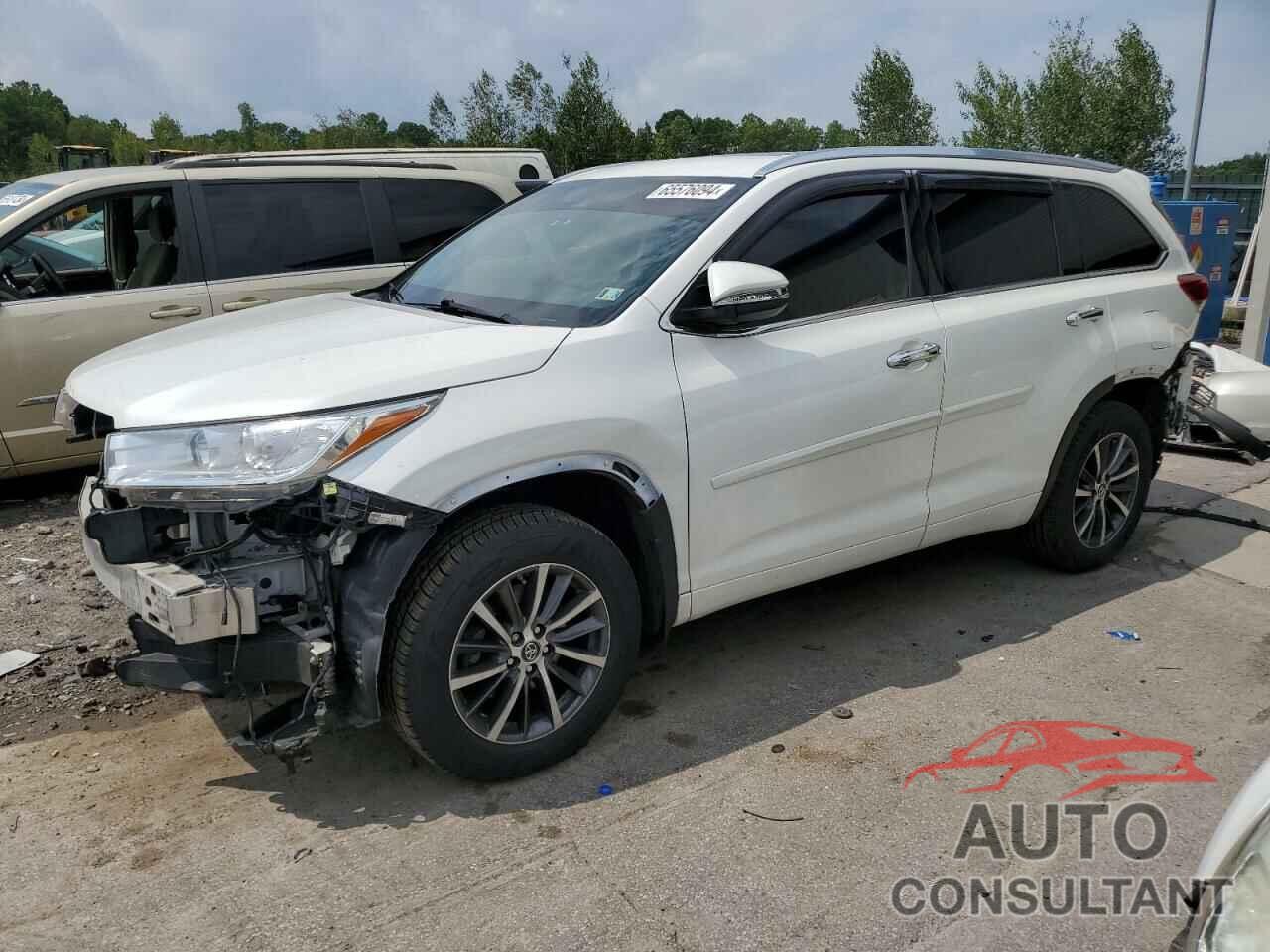 TOYOTA HIGHLANDER 2018 - 5TDJZRFH3JS809132