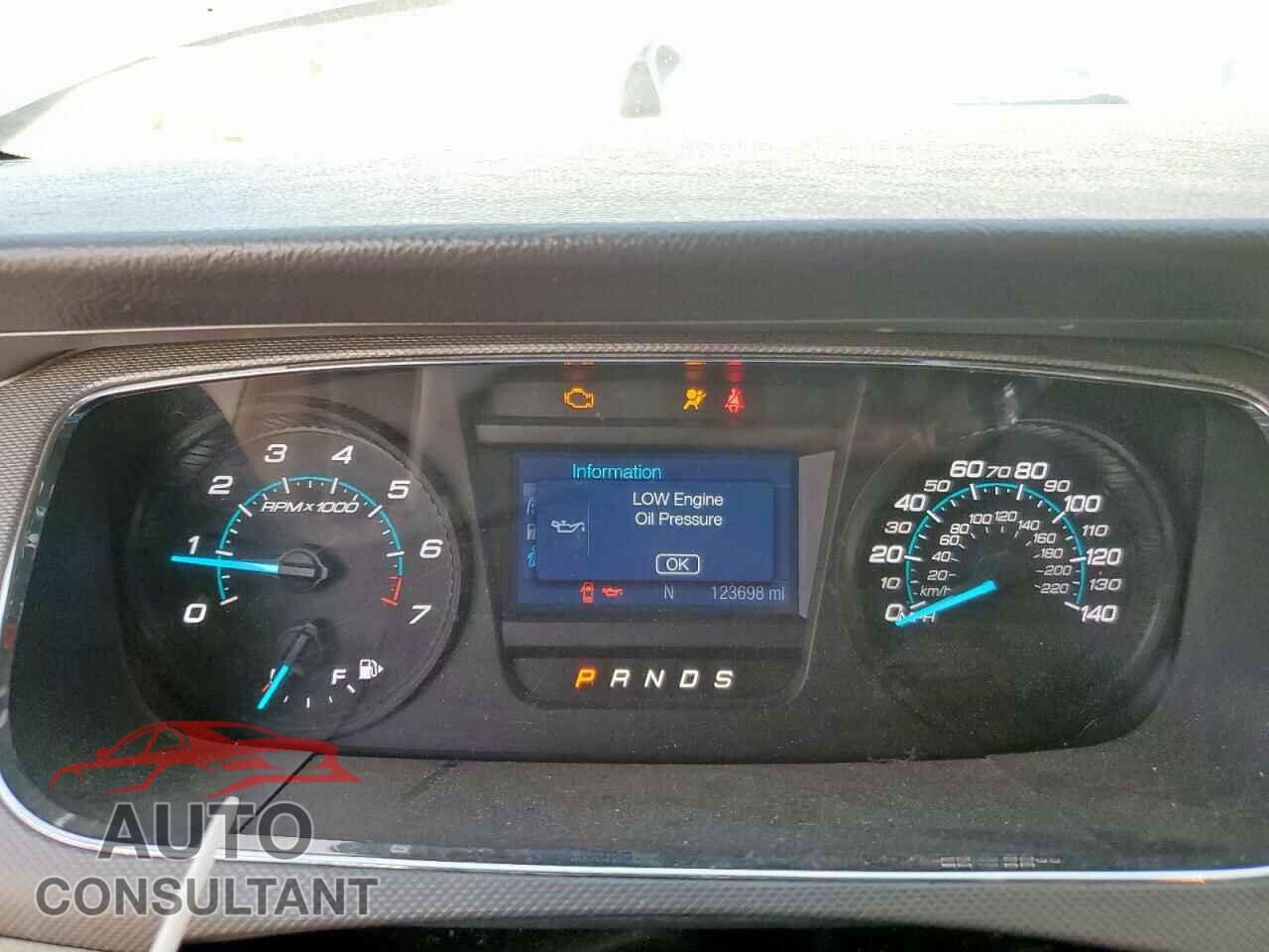 FORD TAURUS 2015 - 1FAHP2D84FG105737
