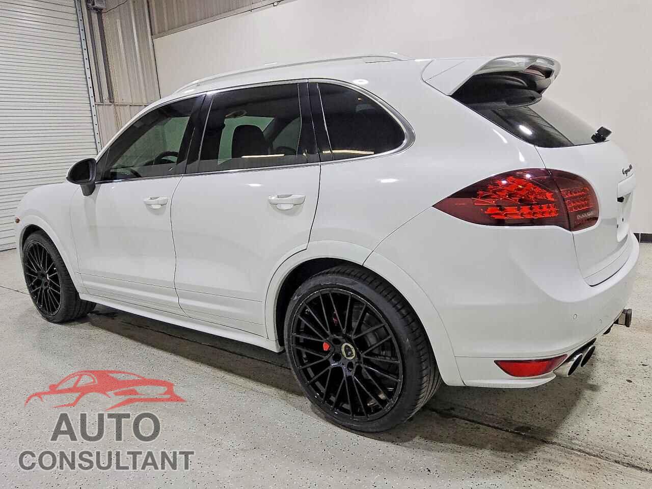 PORSCHE CAYENNE 2014 - WP1AD2A20ELA73569
