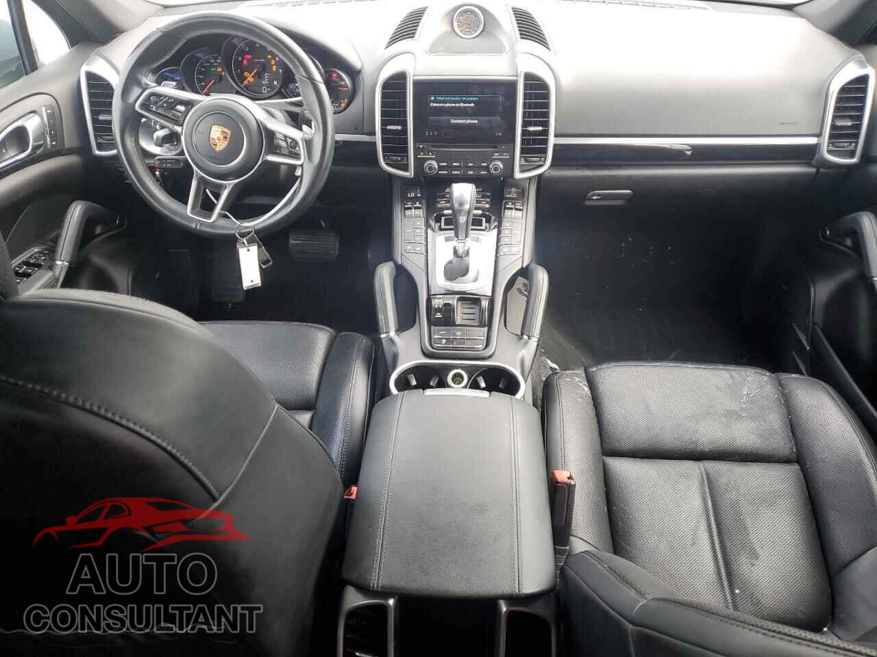 PORSCHE CAYENNE 2017 - WP1AA2A24HKA82309