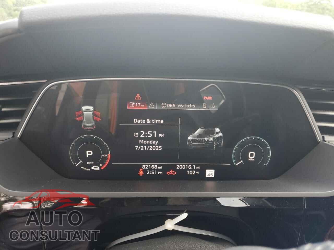 AUDI E-TRON 2019 - WA1VAAGEXKB007341