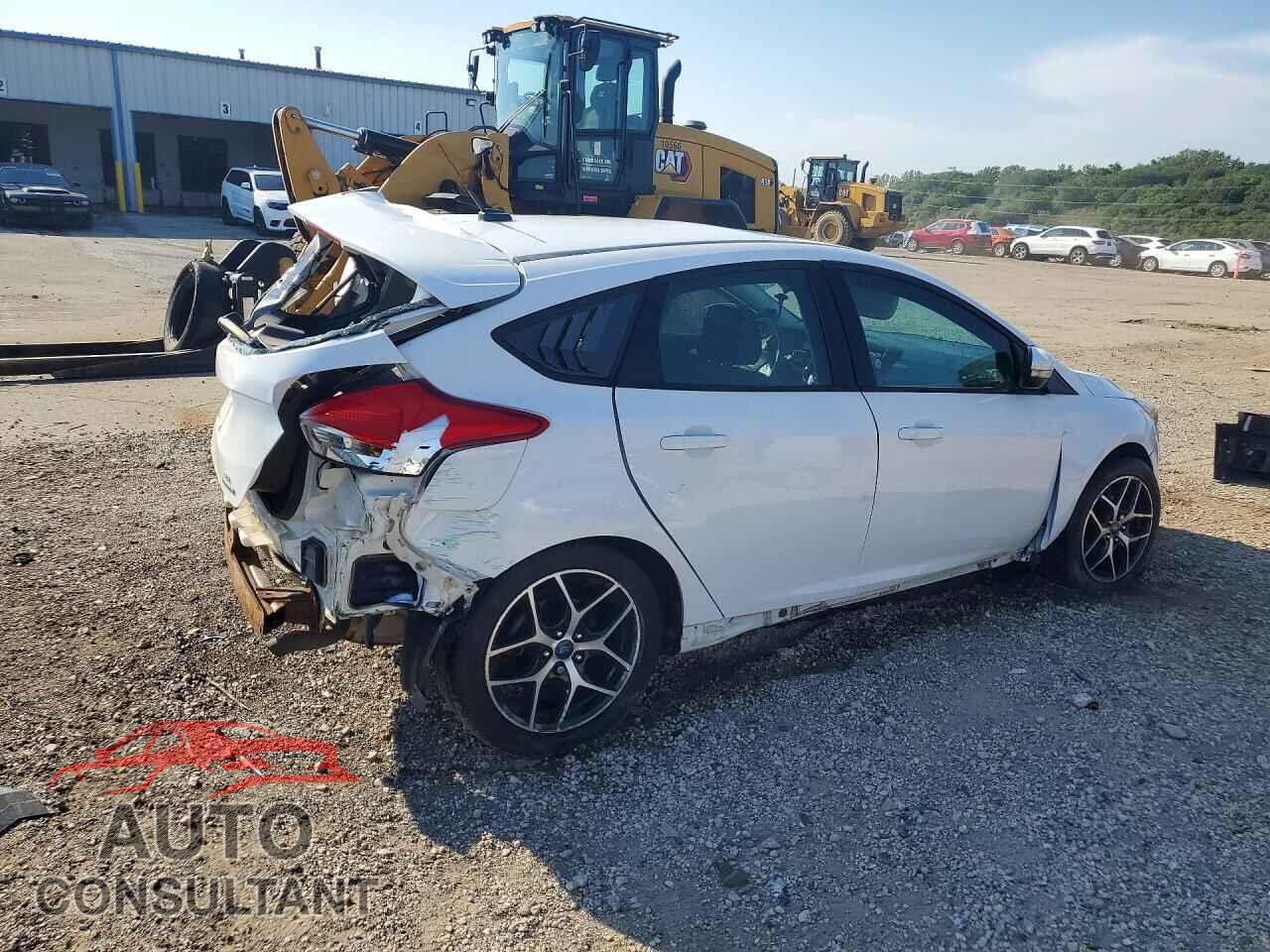 FORD FOCUS 2016 - 1FADP3K20GL368528