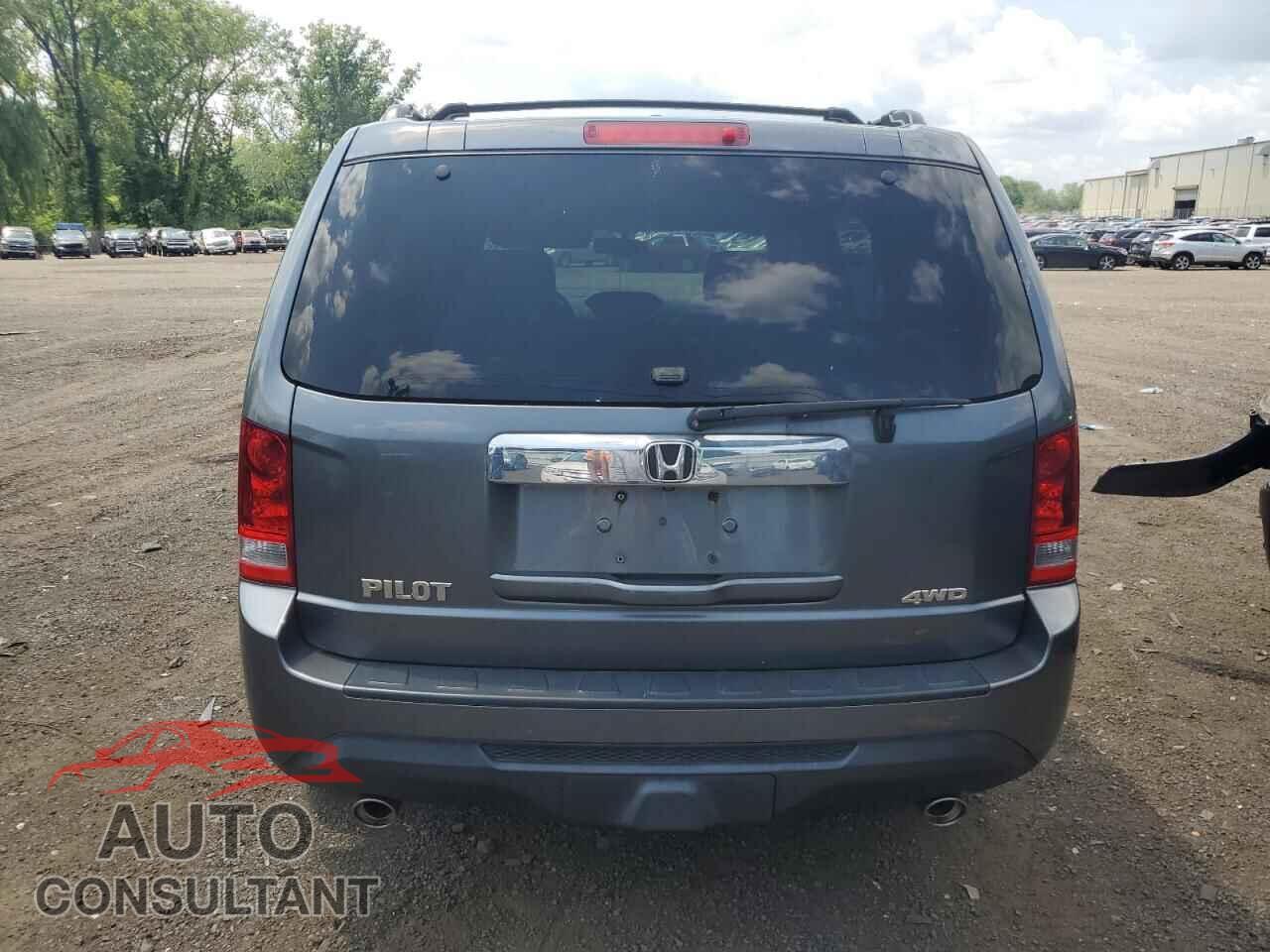 HONDA PILOT 2013 - 5FNYF4H73DB060646