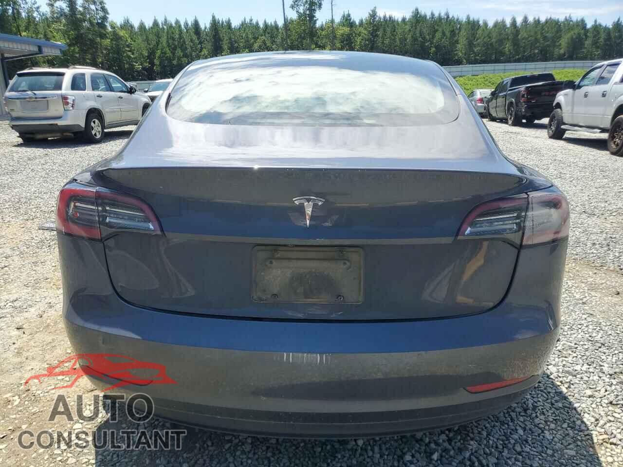 TESLA MODEL 3 2021 - 5YJ3E1EA9MF048755