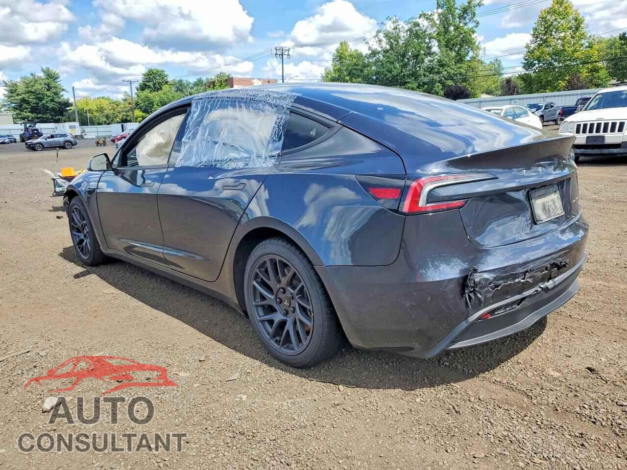TESLA MODEL 3 2024 - 5YJ3E1EB0RF736725