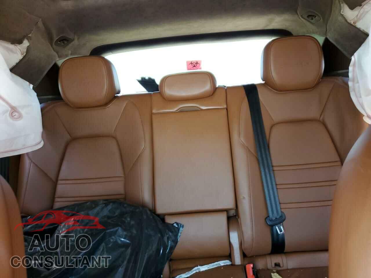 PORSCHE CAYENNE 2019 - WP1AF2AY8KDA81374