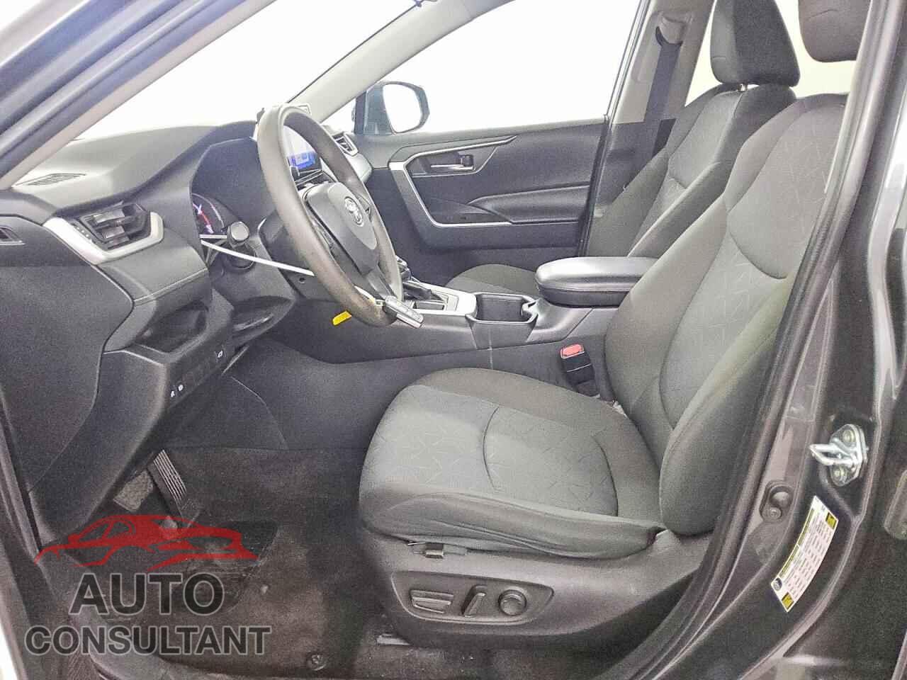 TOYOTA RAV4 2023 - 2T3W1RFVXPW248664