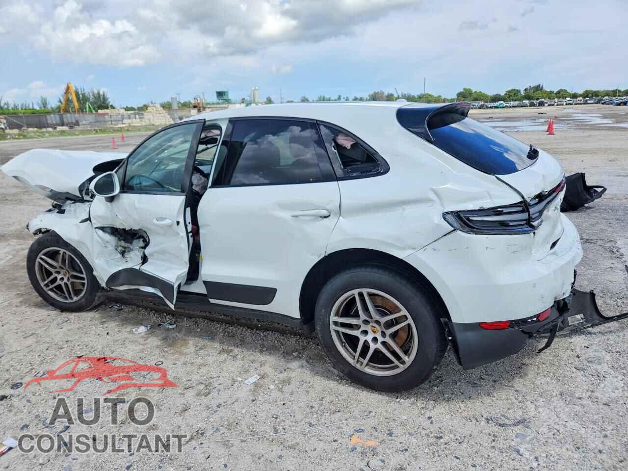 PORSCHE MACAN 2021 - WP1AA2A56MLB01179