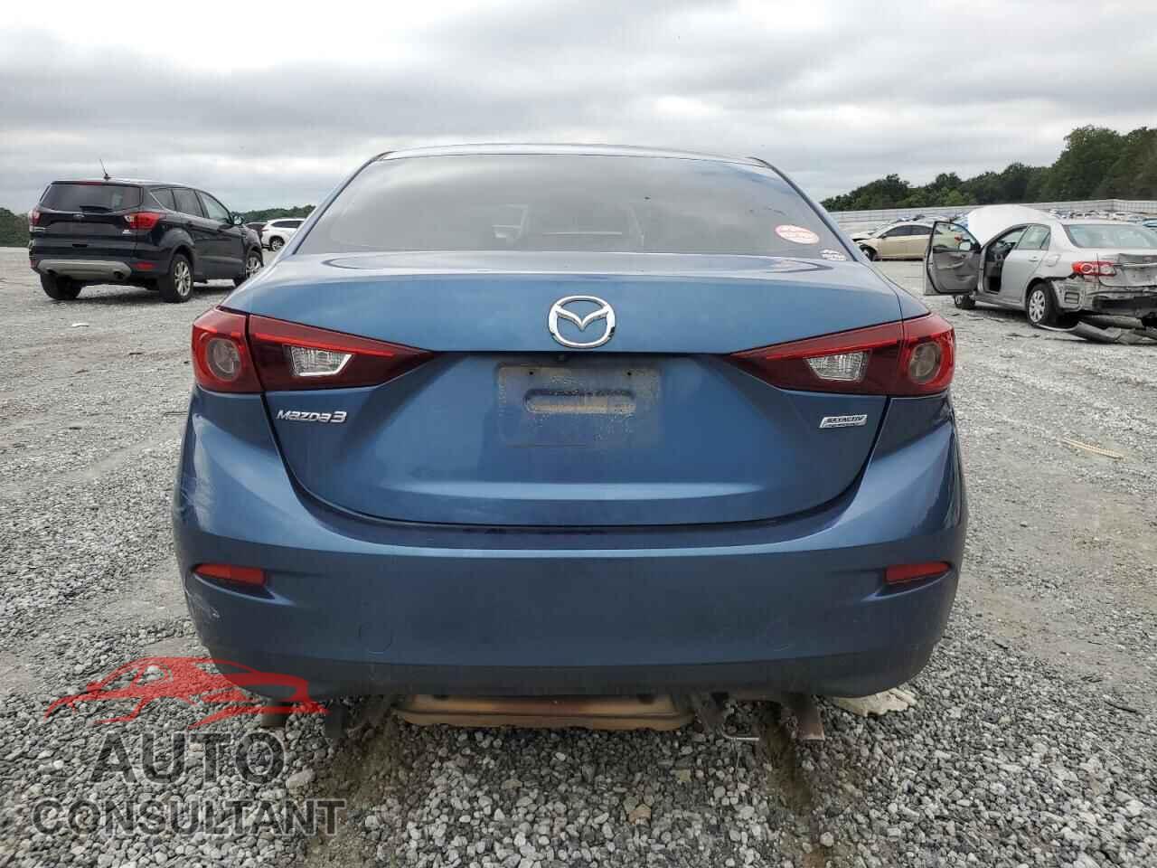 MAZDA 3 2018 - 3MZBN1U71JM170659