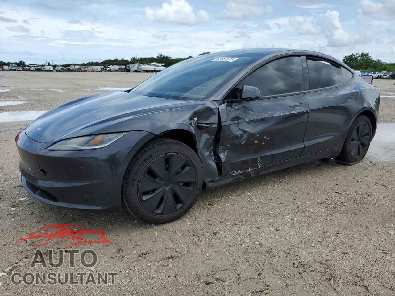 TESLA MODEL 3 2024 - 5YJ3E1EA9RF765552